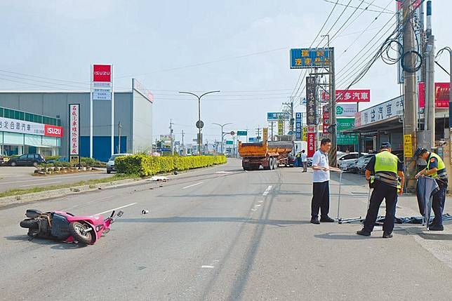 國慶2起車禍 女騎士3死