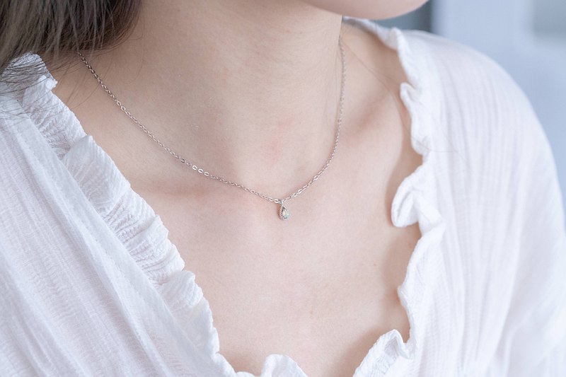 蛋白石925純銀典雅小水滴項鍊