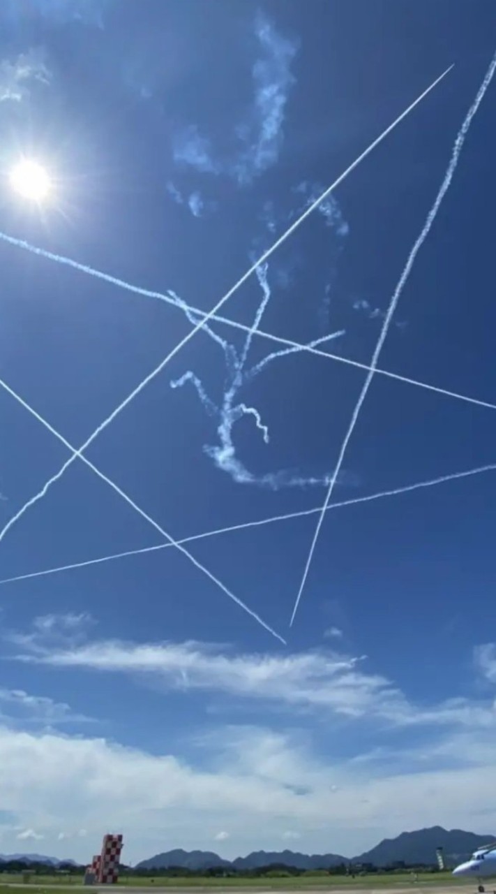 航空自衛隊のお話しよー٩(ˊᗜˋ*)و築城・芦屋・新田原・小牧 ・岩国・応援する会✈*⋆✈︎
