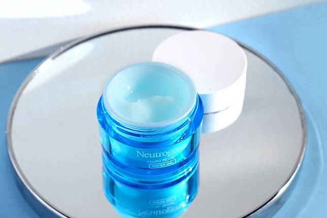 Kulit Kering dan Dehidrasi dengan Neutrogena Hydro Boost-3