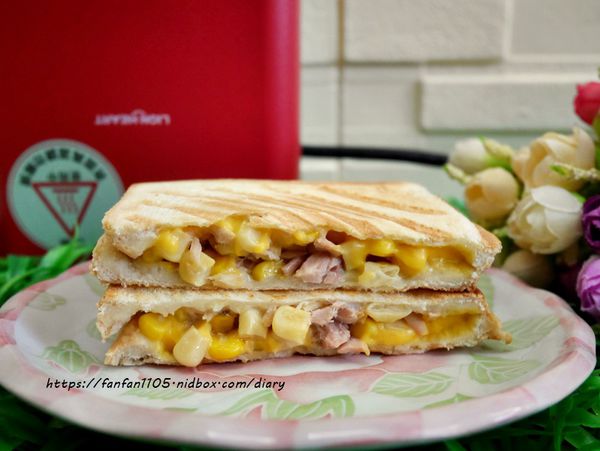 【獅子心】二合一熱壓吐司機 #鬆餅機 #三明治機 #可換烤盤 #附食譜 #點心 #午茶 #親子手作 (13).JPG