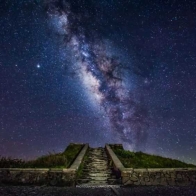 世界級的天文寶地，打造沉浸式互動體驗【鳶峰星空劇場】，12/2起口碑場限定預約，一起來感受合歡山銀河魅力！