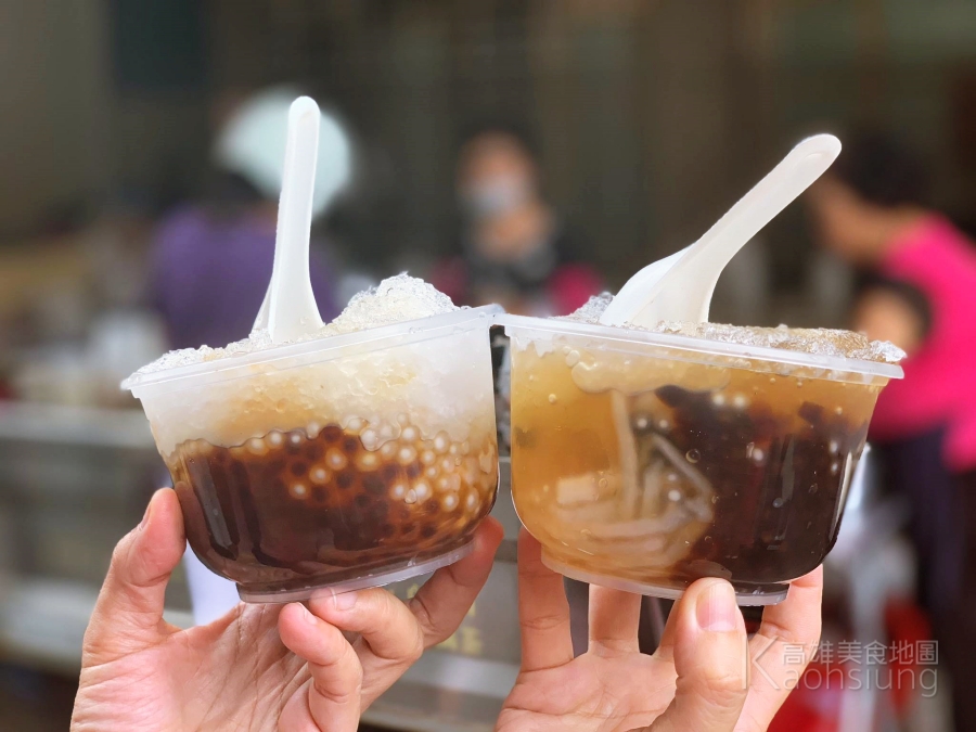 (高雄梓官)城隍廟旁無名冰店