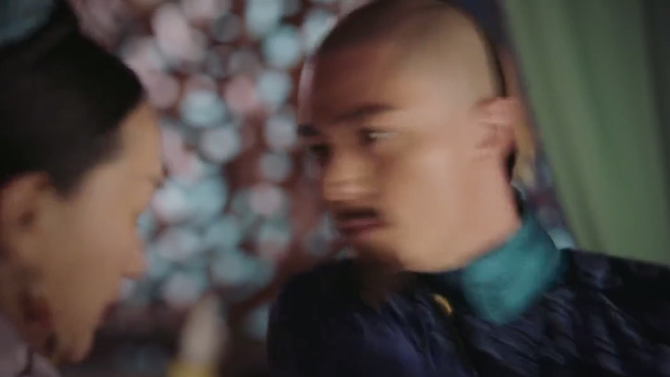 《如懿傳》扇耳光名場面10：乾隆為了寒香見扇如懿耳光