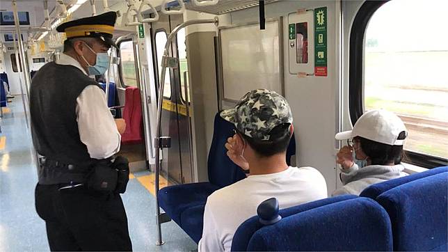 快新聞 雙鐵客運遊覽車飲食再鬆綁 11 2起車內可吃東西 民視新聞網 Line Today
