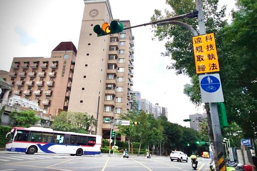 Re: [討論] 柯文哲又對台北交通做什麼改善？