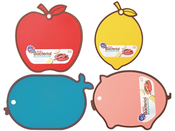 LOCK & LOCK 樂扣樂扣~玩趣抗菌砧板(1入) 款式可選【D206525】，還有更多的日韓美妝、海外保養品、零食都在小三美日，現在購買立即出貨給您。