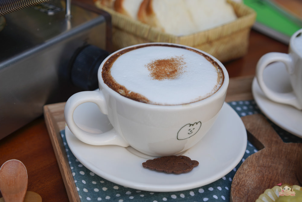 弘大&延南洞咖啡 MOMENT COFFEE (모멘트카페)，美味吐司自己烤，日系雜貨文青風、韓式網美咖啡店
