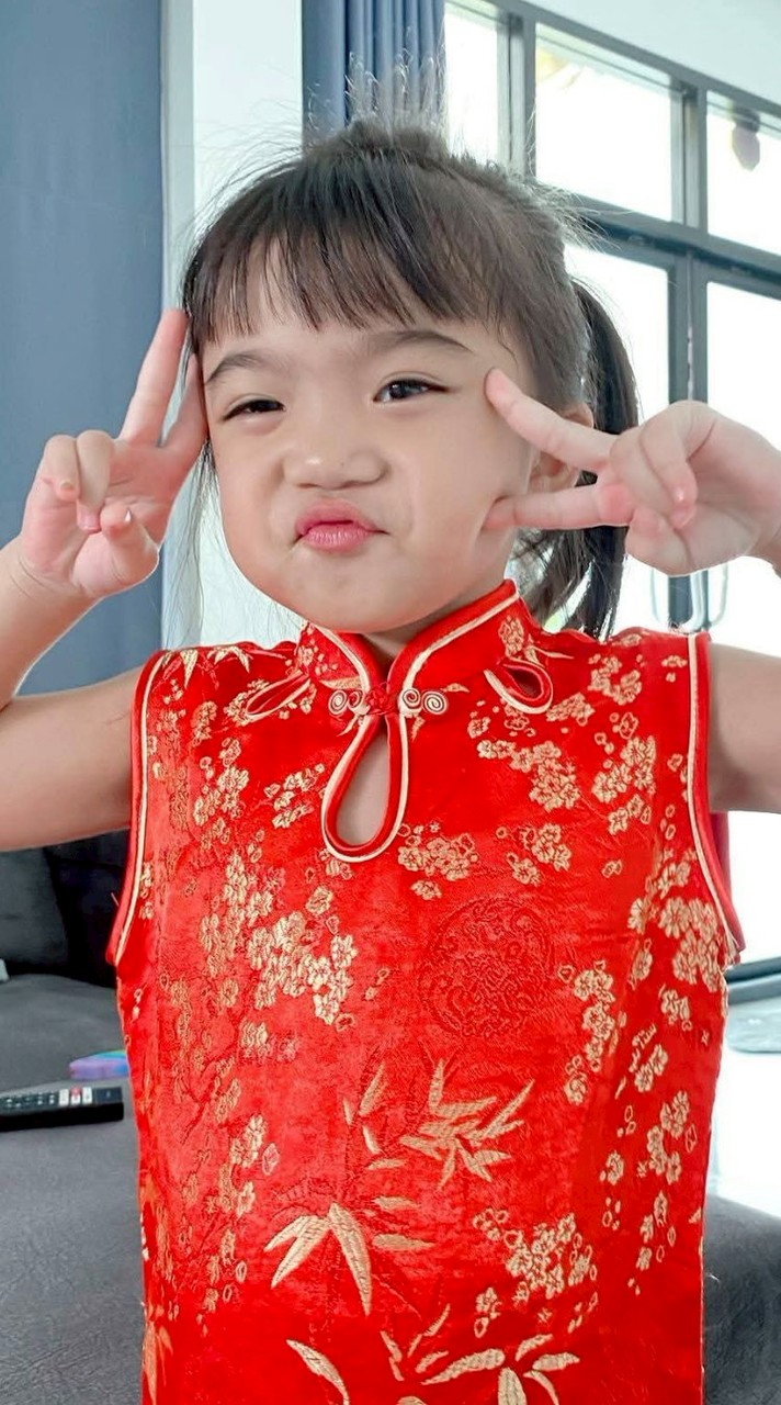 ณิชากร พม่าไก่สูตร