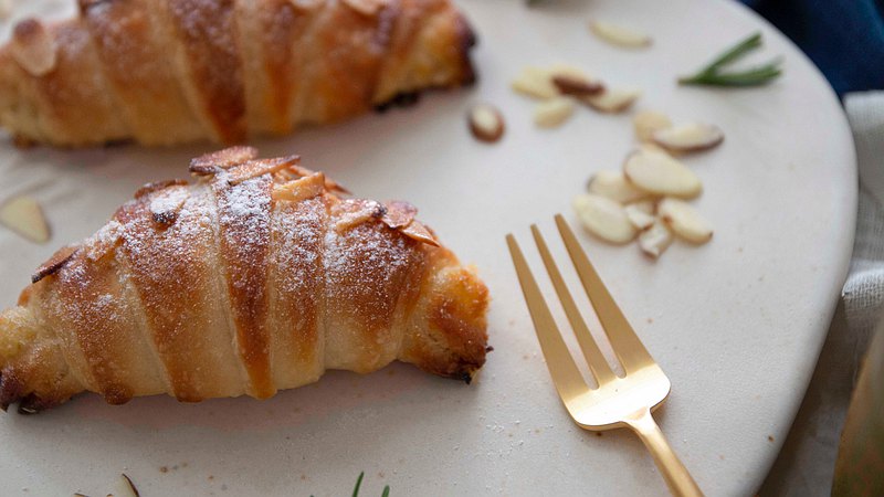 美味可頌推薦1. 純手工無奶蛋杏仁可頌