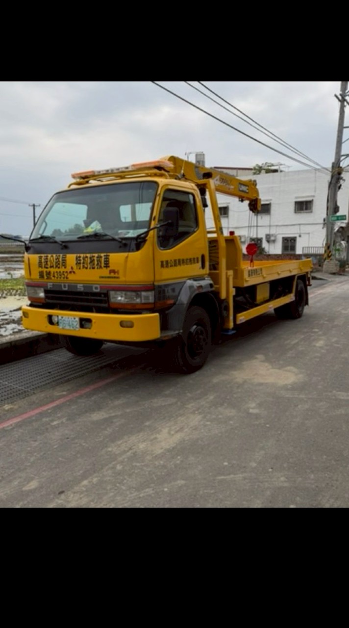 中彰投24H道路救援拖吊，吊掛運輸服務，報廢車高價收購，價格合理