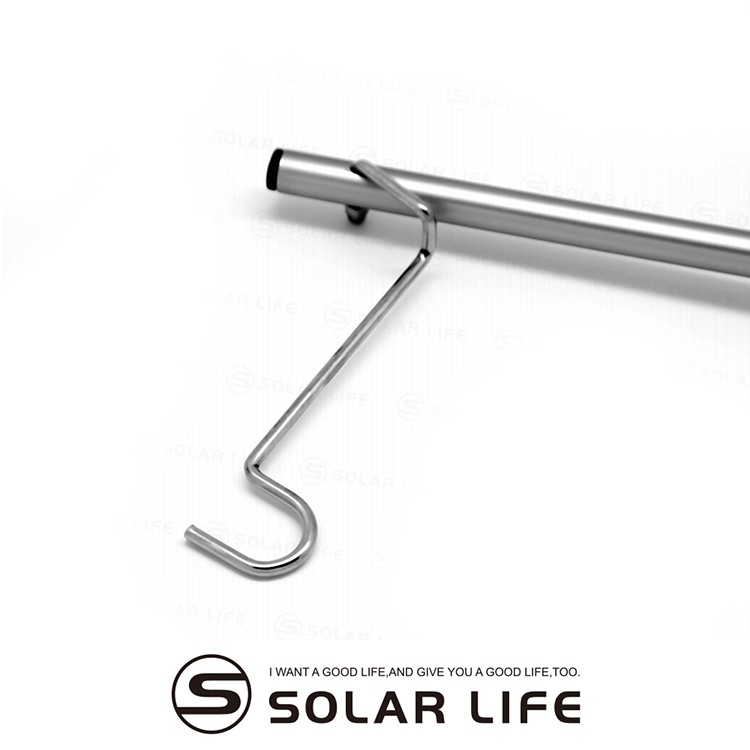 【商品特色】 - 兩段式燈桿架，配合摺疊桌使用 - 摺疊掛勾，可懸掛營燈、廚具等多種用途 - 支架之間均有彈性繩連接，收納方便 - 戶外出遊好幫手 【商品規格】 品名 黑鹿鋁合金幾何露營野餐桌燈桿掛架