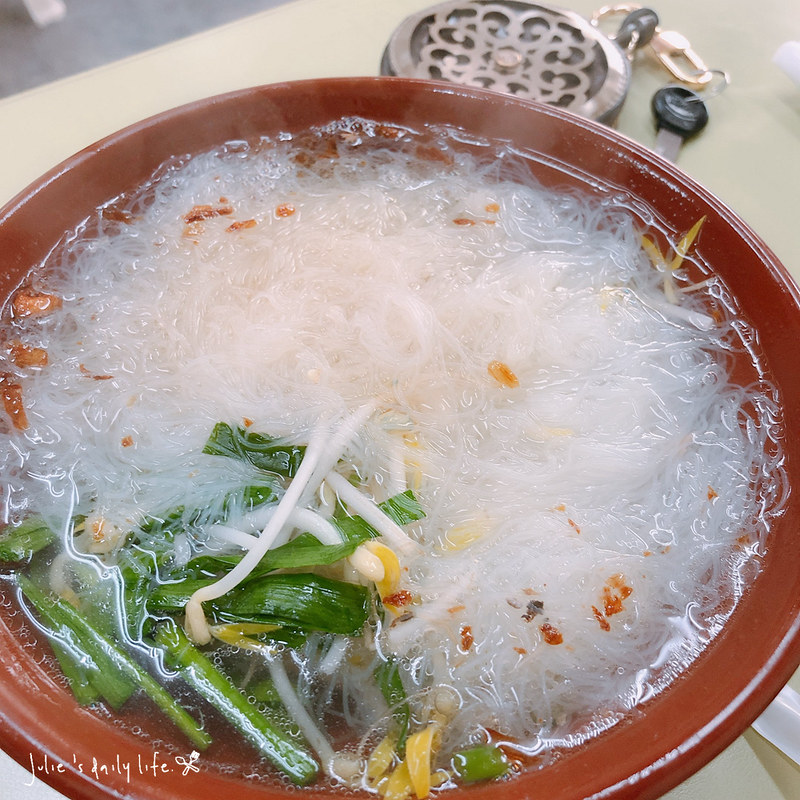 客家小炒,客家美食,客家菜,小店,巷弄美食,板橋,梅干扣肉飯,江子翠,江子翠站,湖口老街客家美食,熱炒,薑絲大腸,鹹湯圓 @跟著Julie一起走吧