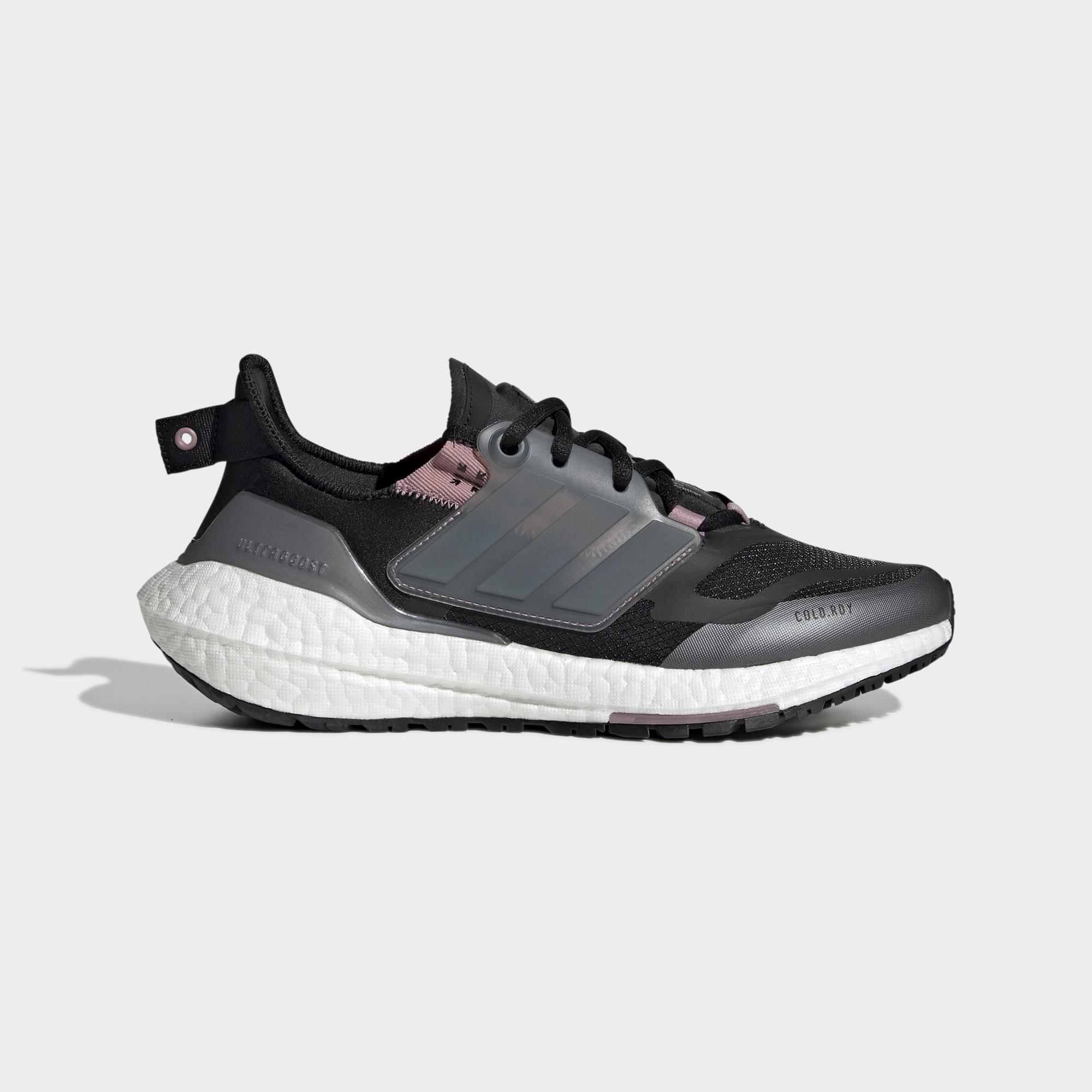 adidas ULTRABOOST 22 COLD.RDY 跑鞋