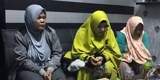 Tiga pelaku kampanye hitam Jokowi. Â©2019 Merdeka.com/Bram Salam