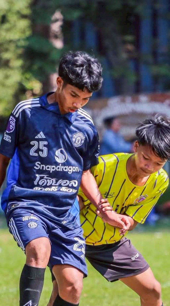 ด้อม ติวหมอนทอง