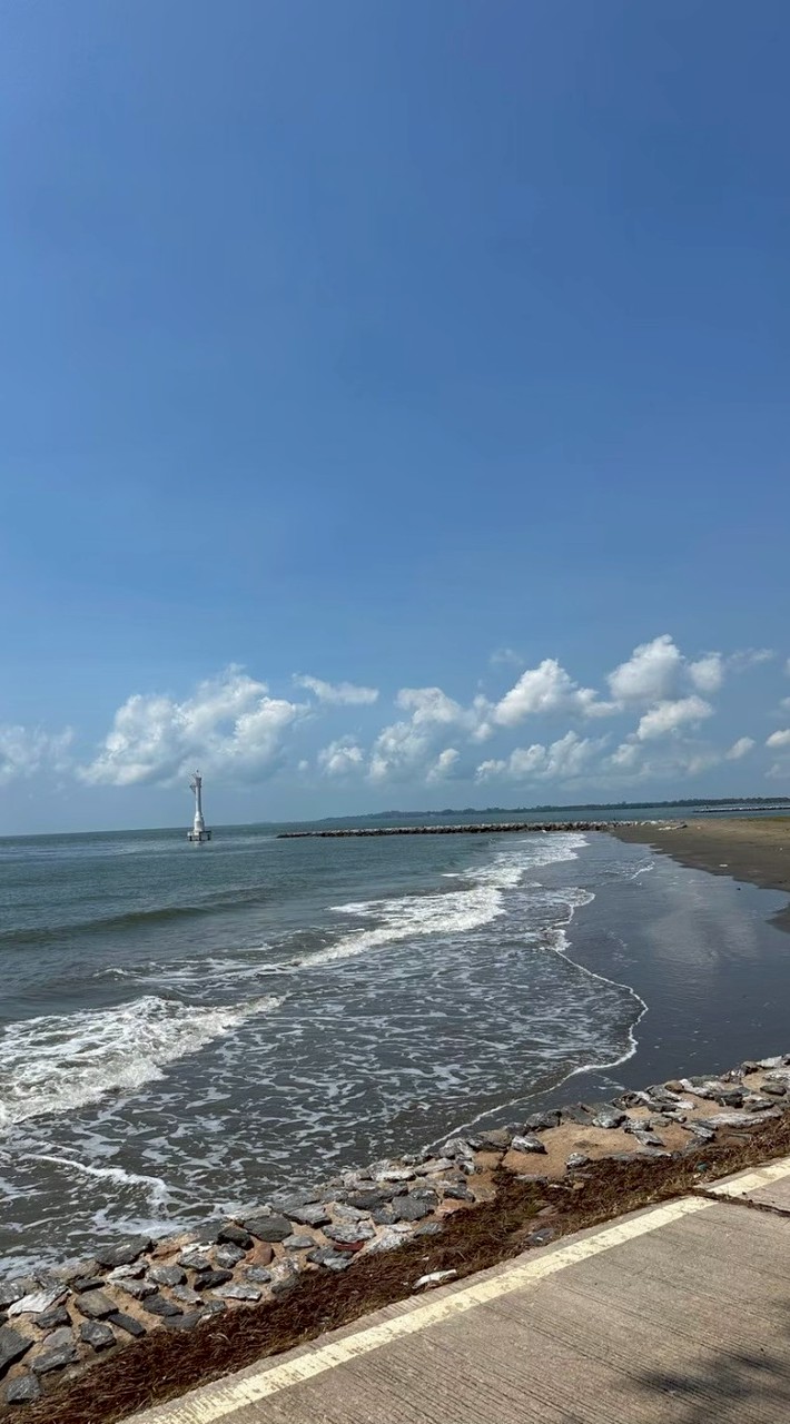 คณะกรรมการสภานักเรียนศึกษาดูงานโรงเรียนสิงห์สมุทร💛❤️