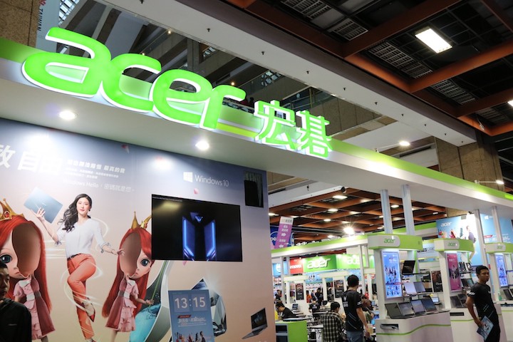 資訊月必看重點：筆電優惠下殺、電競賽事現場開戰、VR遊戲座艙免費玩