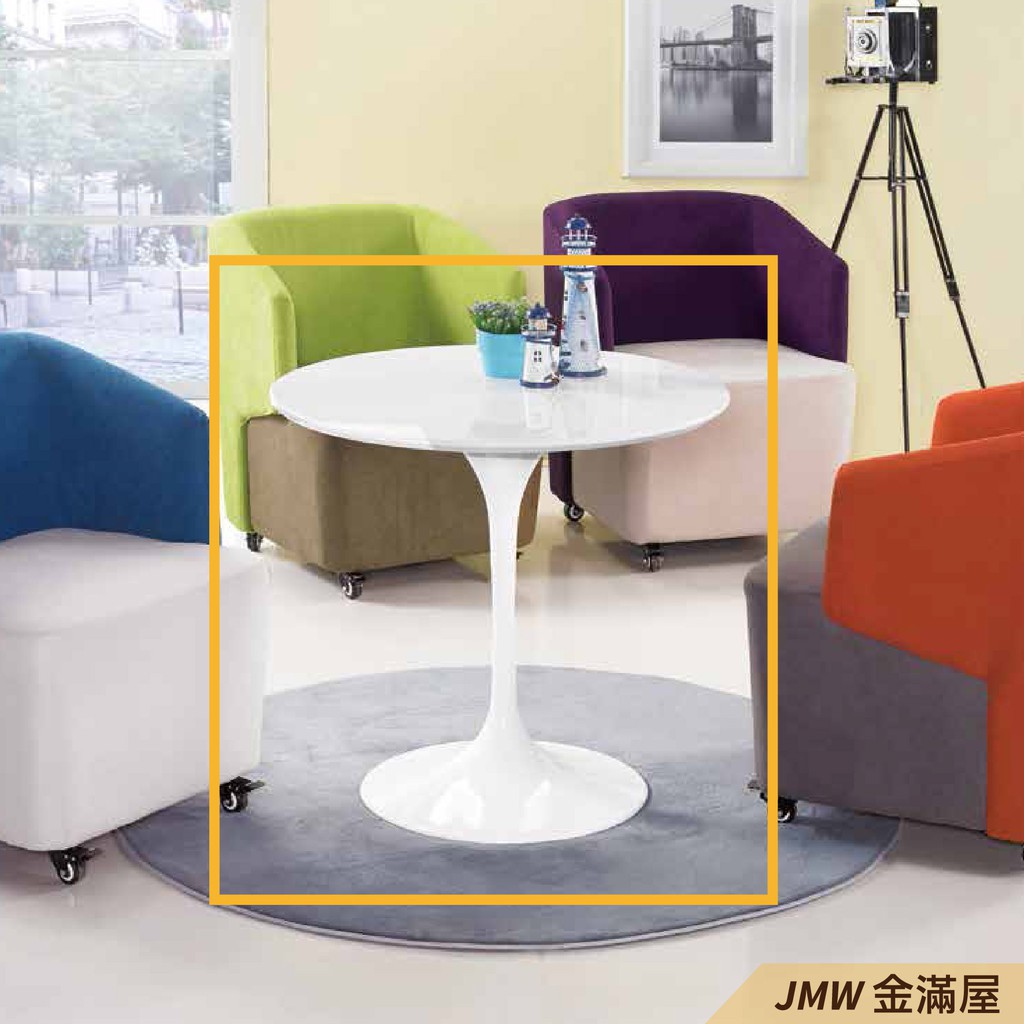 【商品特色】現代設計感深受大眾族群喜愛 【商品規格】寬 80 × 深 80 × 高 72 cm 是否需要組裝:否#工業風 #餐桌 #工作桌 #質感桌子 #大理石面 #長桌 #會議桌 #中島桌 #咖啡廳