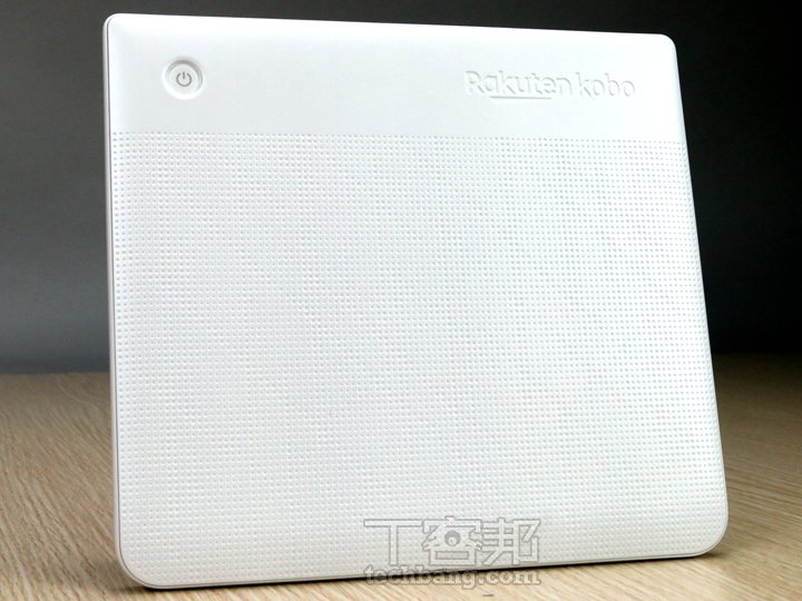 Kobo Libra H2O把電源鍵改到背後