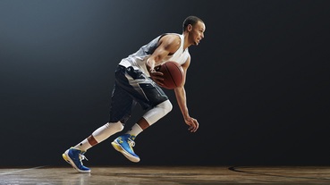官方新聞 / UNDER ARMOUR 攜手 NBA 巨星 Stephen Curry 打造 The Curry One
