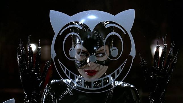 電影背後 荷莉貝瑞 在每個成功的黑豹背後 都有一位更偉大的黑貓女 電影神搜 Line Today