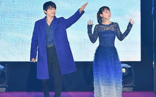山田孝之谷自家品牌 新川優愛獲全場賀新婚 On Cc 東網 Line Today