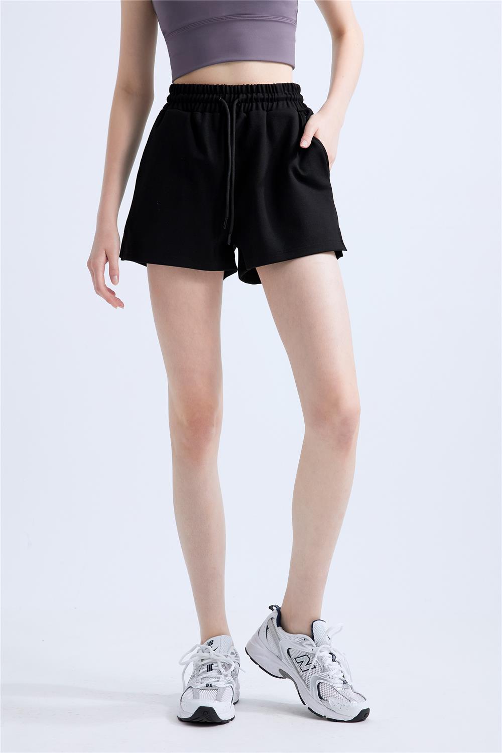 質感挺版小開衩短褲