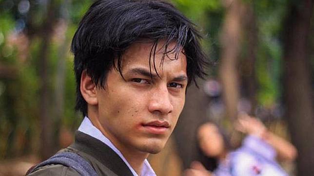5 Aktor yang Lebih Cocok Memerankan Dilan Dibanding Iqbaal CJR. Kamu Pilih Siapa?