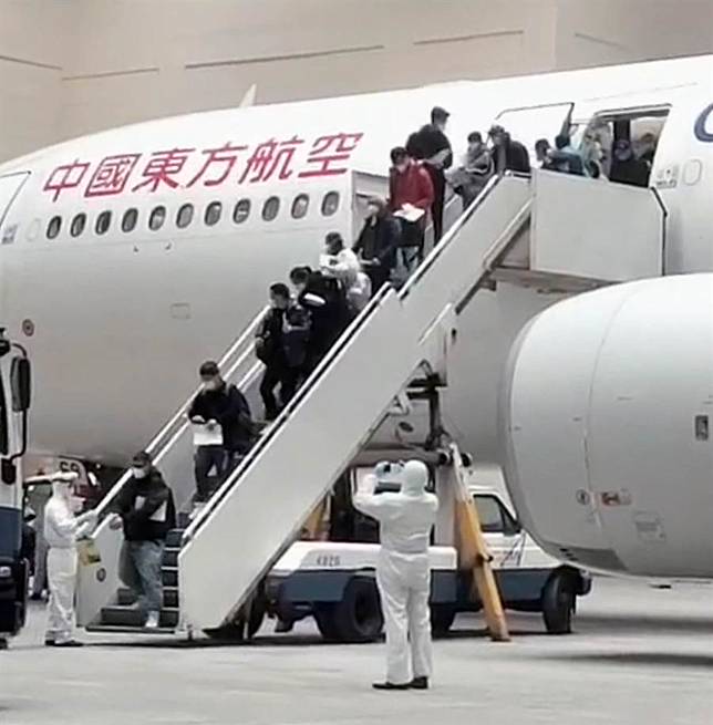 防疫隔離補償 每人每日約800元