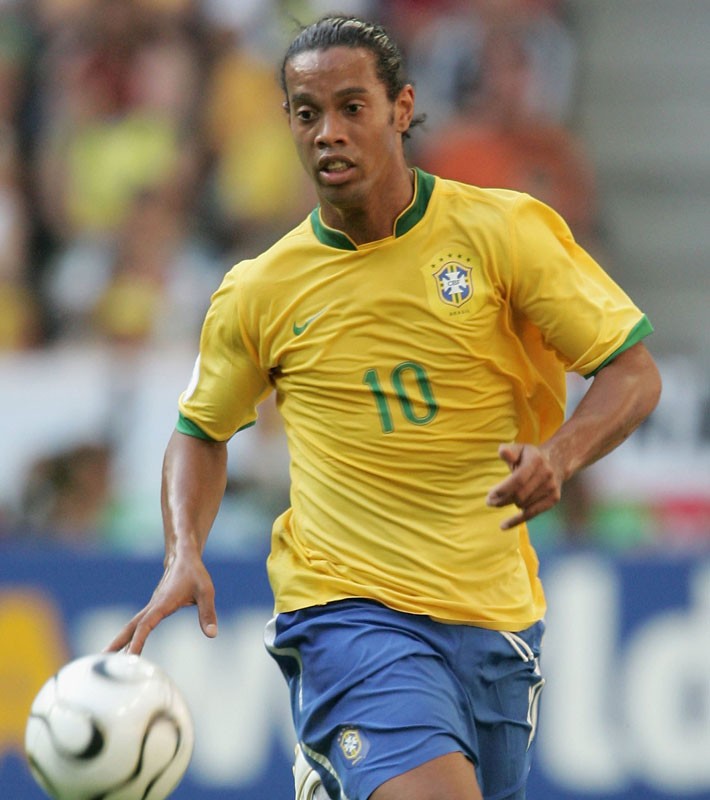 NIKE【2004年 ブラジル代表 FIFA100周年記念ユニフォーム 】