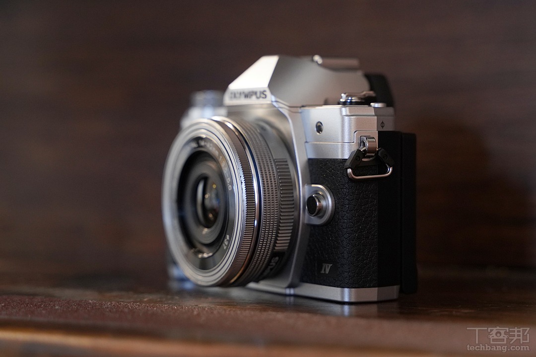 Olympus 入門新機 OM-D E-M10 Mark IV 輕量登場，單機身售價 22,990 元
