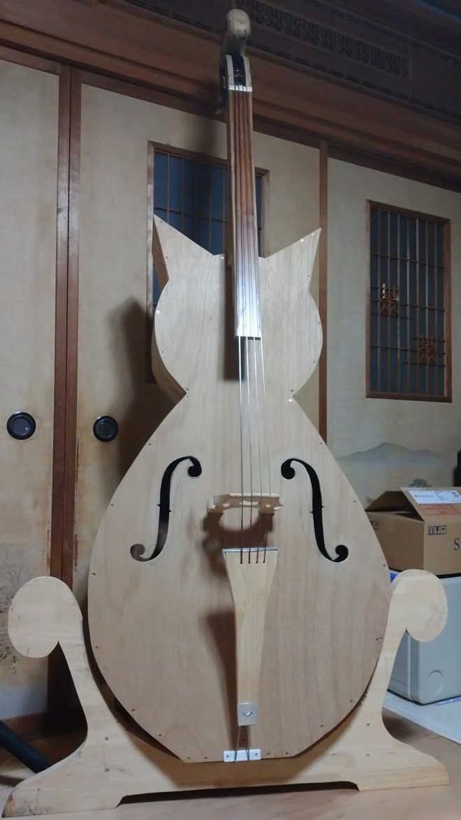 俺の楽器・私の愛機】848「DIY自作コントラバス【猫ントラバス