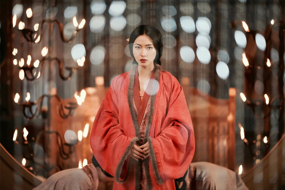 古裝劇「美絕人寰的皇后造型」4：萬茜 飾演《三國機密之潛龍在淵》伏壽