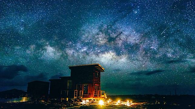 Berada di Tengah Gunung Berapi, Rumah Paling Berbahaya Ini Disewakan dengan Harga Rp 1,6 Juta