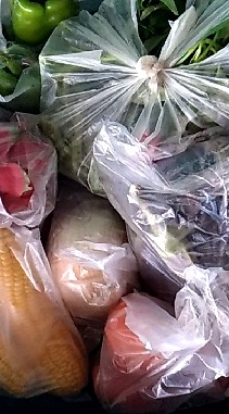 彰化縣產地蔬果箱，水果箱自產自銷，多樣現採新鮮當季蔬果，全省配送，歡迎進入記事本內選購