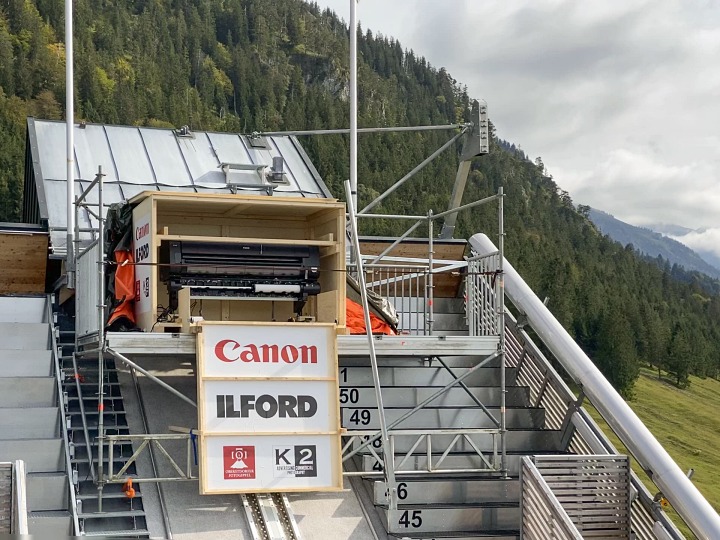 一張照片長達 109 公尺 Canon 創下「世界最長數位印刷照片」世界紀錄 