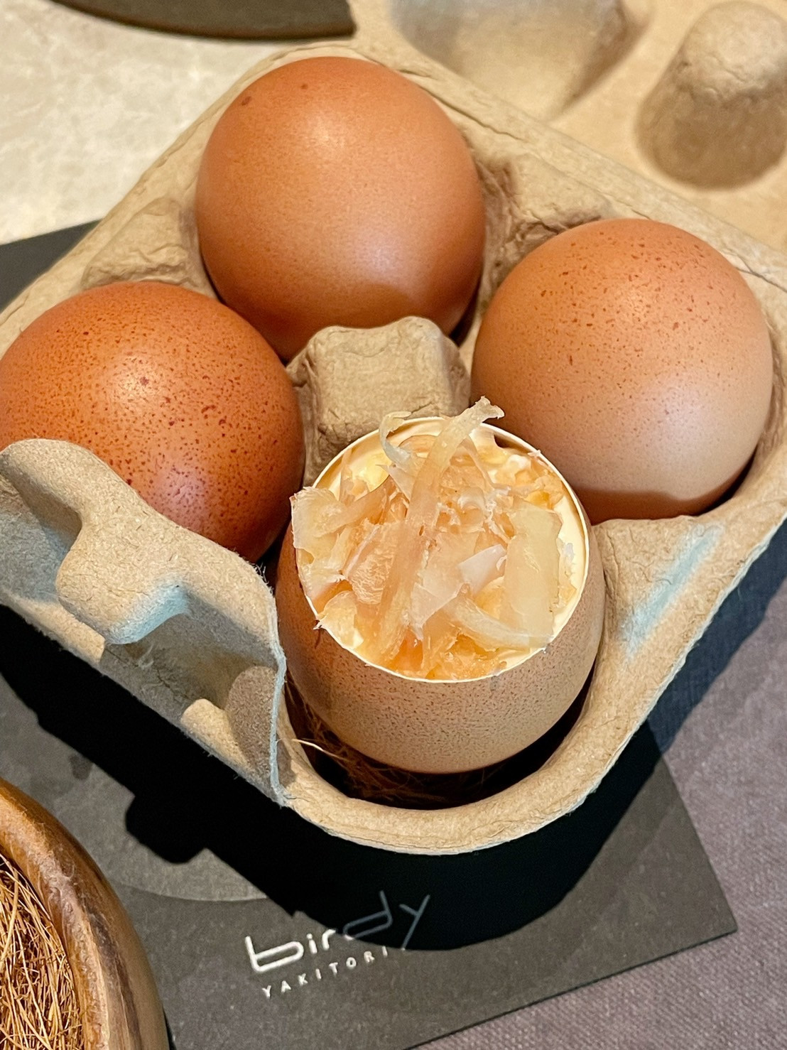 必吃燒鳥無菜單料理！頂級「燒鳥狂想曲」星級主廚完美料理雞肉各部位，全18道超驚豔