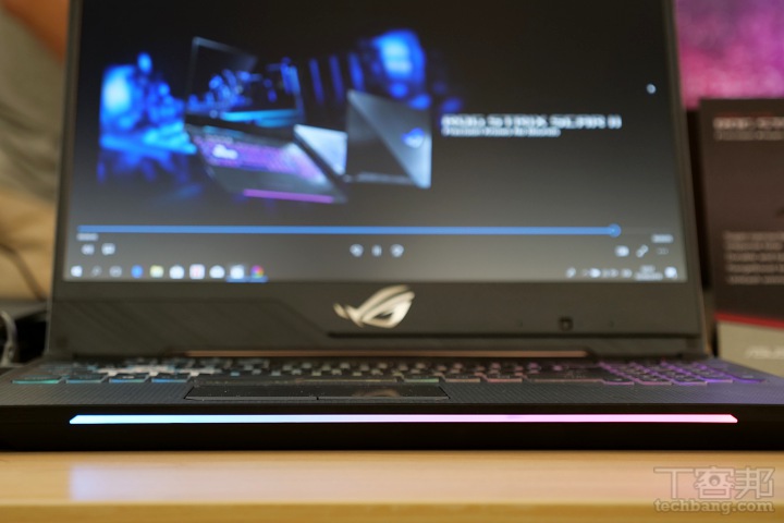 Asus 全新 ROG Strix Scar II 及 ROG Strix Hero II 亮相，窄邊框設計、144Hz 螢幕更新率