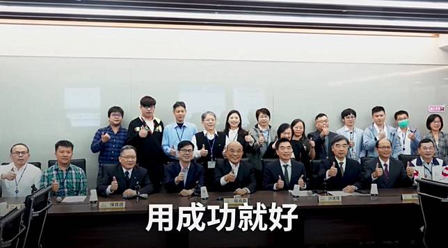武漢肺炎》口罩實名制2.0將上路！蘇揆曝流程獲讚爆
