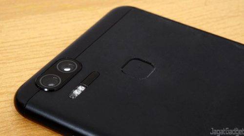  Asus menampilkan smartphone gres mereka Review Asus Zenfone Zoom S: Irit Baterai + Kamera Canggih