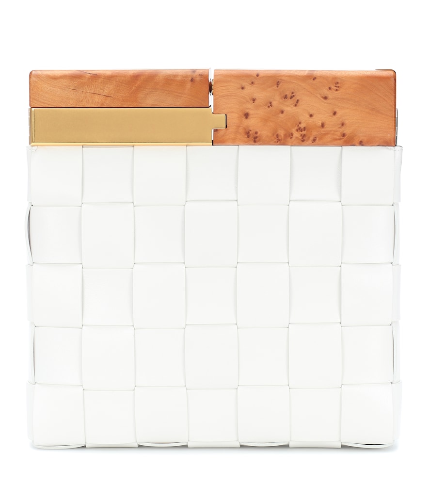 The BV Snap clutch is the next must-have accessory from Daniel Lee's Bottega Veneta.