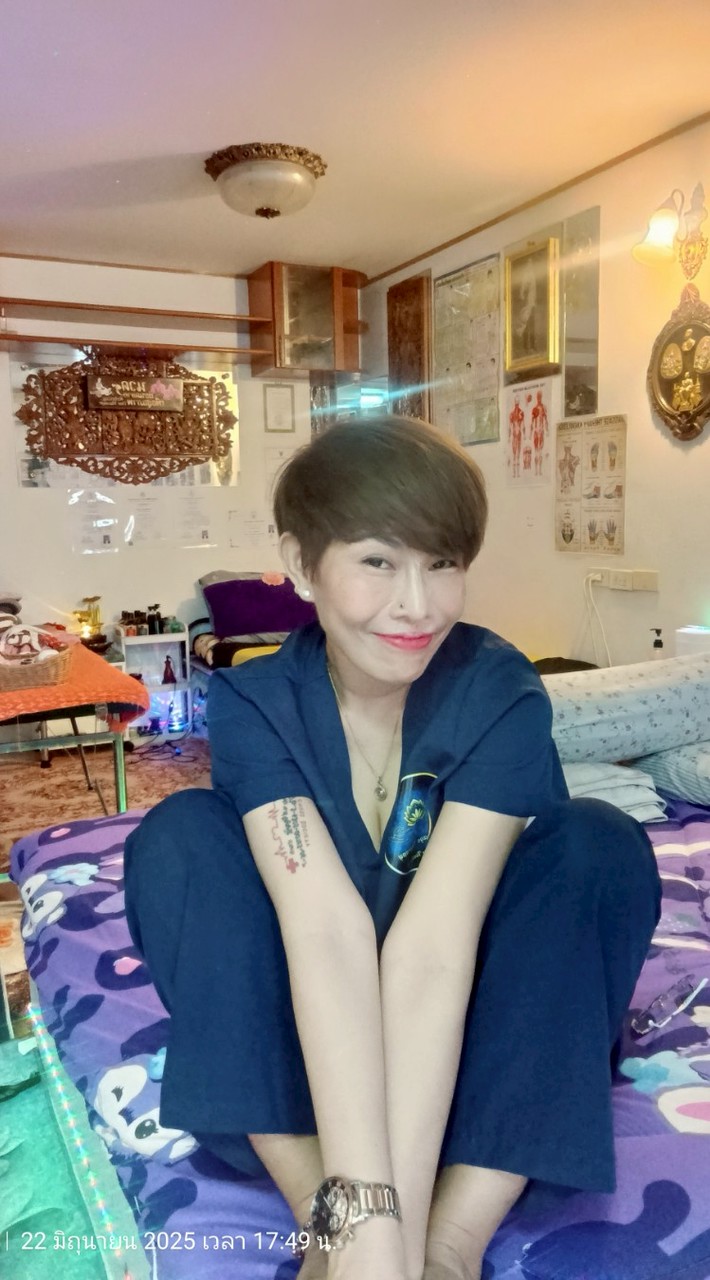 หมอต้นหลิวนักนวดบำบัดฟื้นฟูเพื่อสุขภาพ