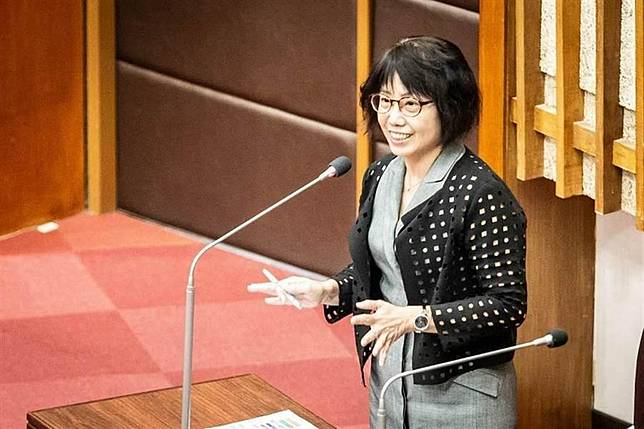 不滿被綠營政治追殺 高美蘭即刻請辭高市觀光局主祕