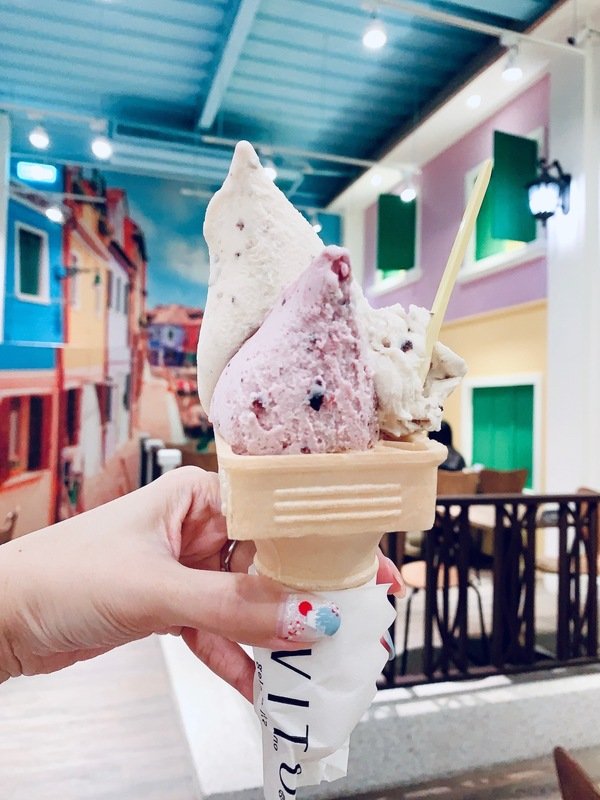 「台中美食」南屯區義式冰淇淋、德國精釀啤酒推薦， 來自日本福岡絕佳味蕾，台中南屯區ViTO 義式日本冰淇淋 法式甜點餐廳直擊分享