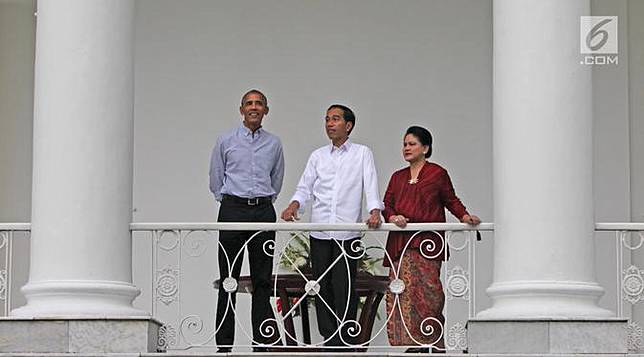 Tampilan Beda Kebaya Kutubaru Iriana Jokowi Saat Sambut Obama