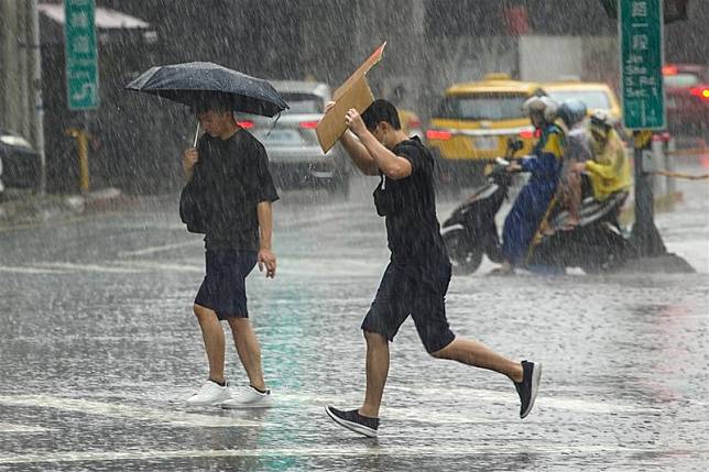 午後對流旺 16縣市大雨特報 中央通訊社 Line Today 6015