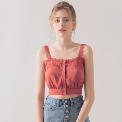 AIR SPACE 蕾絲拼接排釦背心(磚紅)