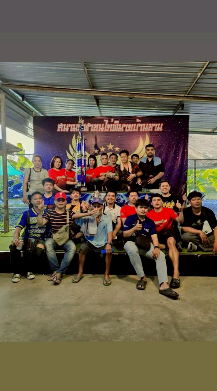 ซุ้มวัยรุ่นขี้เมา168