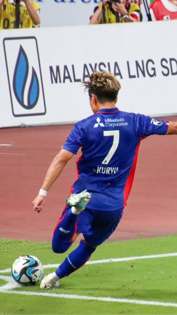 松木玖生選手のファングル！